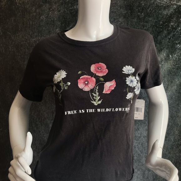 Boho Wildflower Tee XS NWT - Picture 2 of 4
